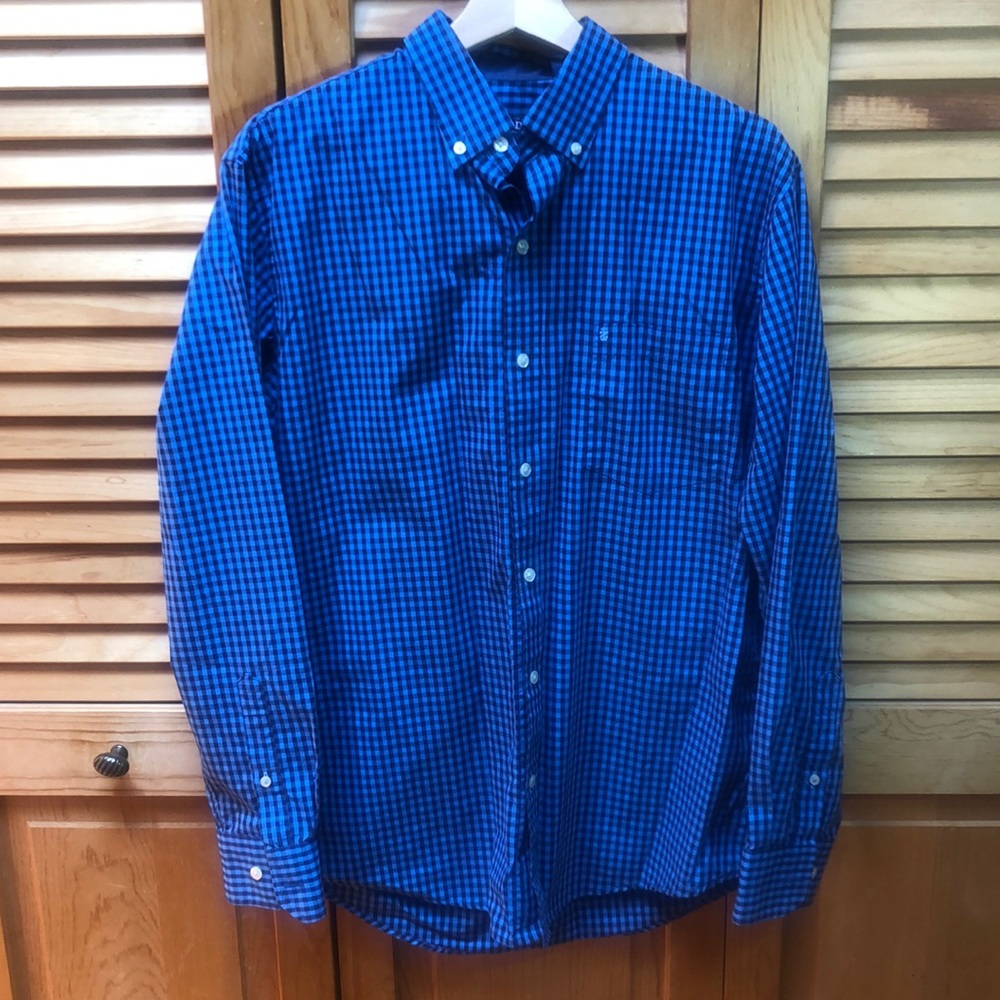 IZOD Men’s dress shirt, size M